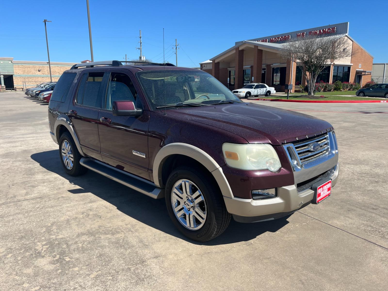 2006 maroom /TAN Ford Explorer Eddie Bauer 4.6L 4WD (1FMEU74816U) with an 4.6L V8 SOHC 16V engine, 6-Speed Automatic Overdrive transmission, located at 14700 Tomball Parkway 249, Houston, TX, 77086, (281) 444-2200, 29.928619, -95.504074 - Photo #0